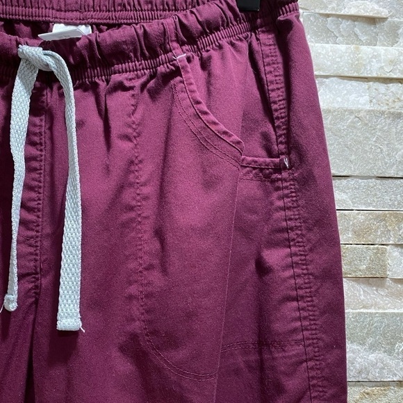MAVEN scrub burgundy pants - Picture 4 of 11